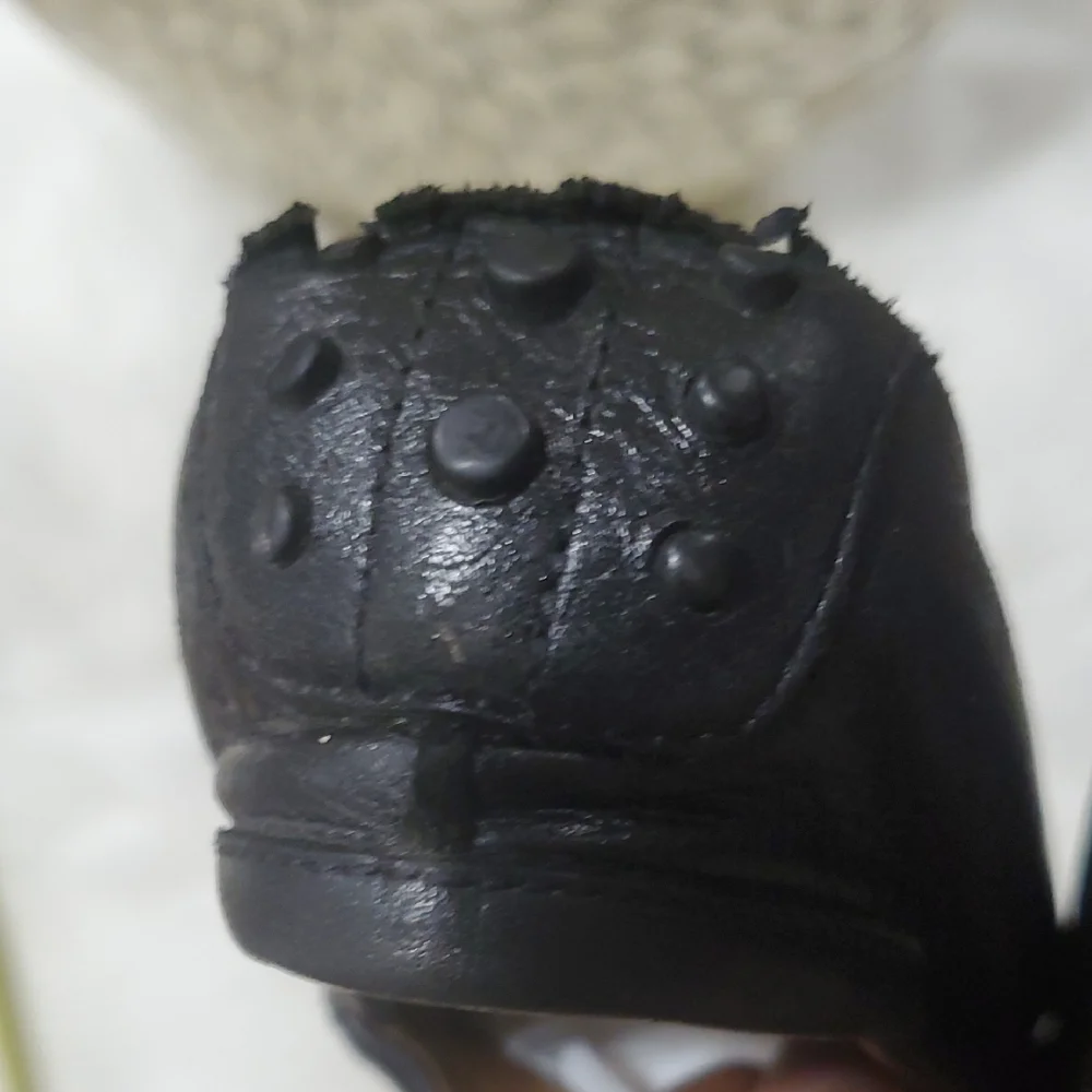 Gucci Black Leather Moccasins with Silver Detail - Picture 15 of 16
